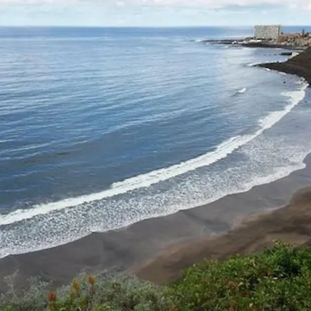 Διαμέρισμα Waves Nest - *