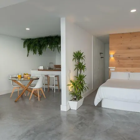 Waves Nest - Bajamar (La Laguna)