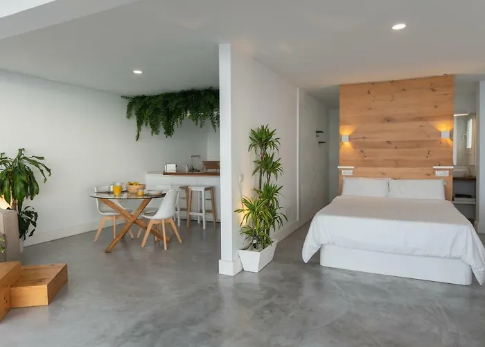 Waves Nest - Bajamar (La Laguna)